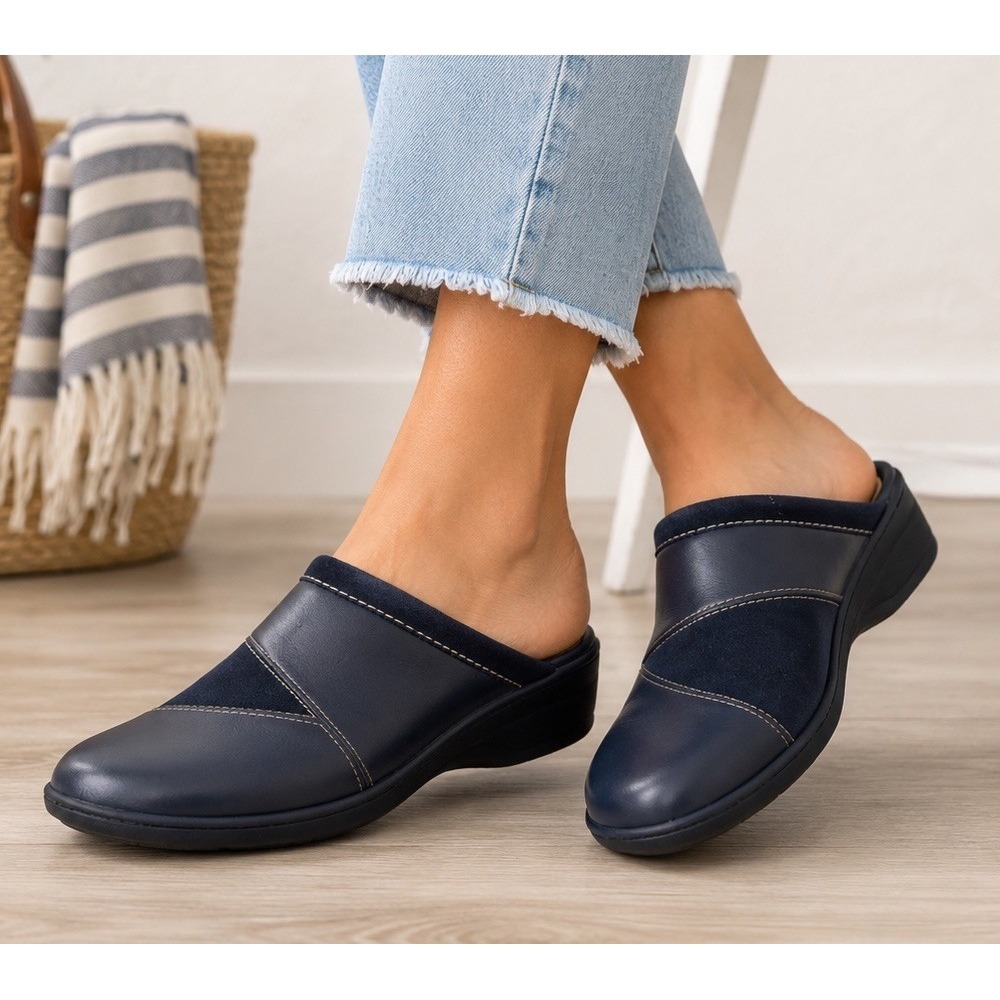 Clarks Womens Navy Laurieann Kyla Leather Suede Slip On Comfort Mules Shoes 10N